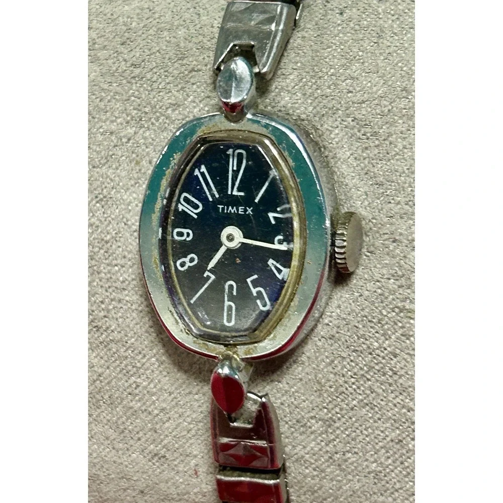 Timex Women's Silver Toned Bracelet Band Blue Dial Analog Watch Wind Up Read